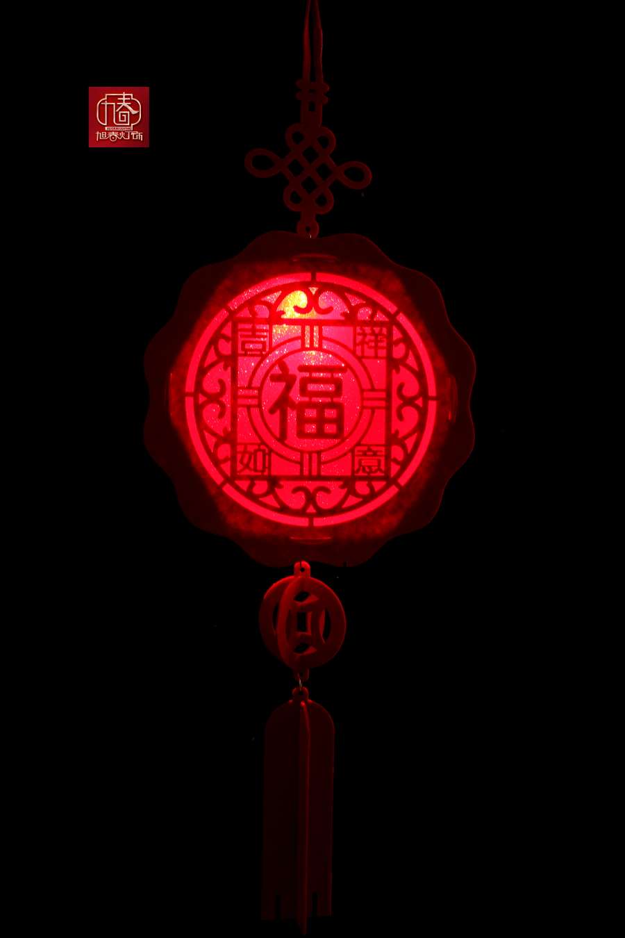 The interior and exterior scenes of the opening ceremony of the decoration supplies store were decorated with small zongzi lanterns and hanging ornaments details Picture