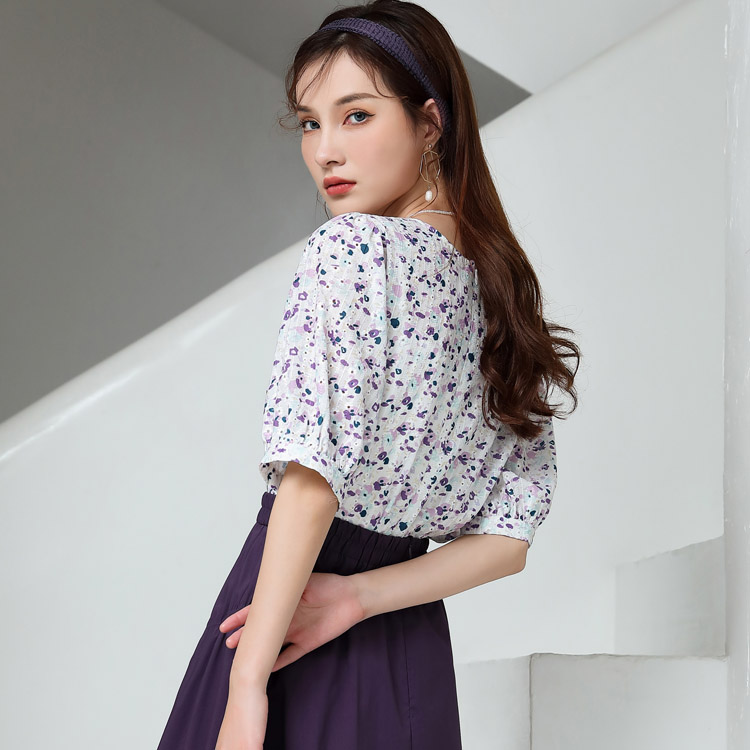 Jimmy Seio's 2021 summer new floral short-sleeved T-shirt features a delicate and niche design with a ladylike charm Specification image