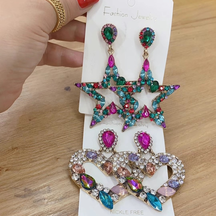 Dongdaemun, South Korea's fashionable, simple and compact stud earrings 2021 new summer short and simple earrings for women 9