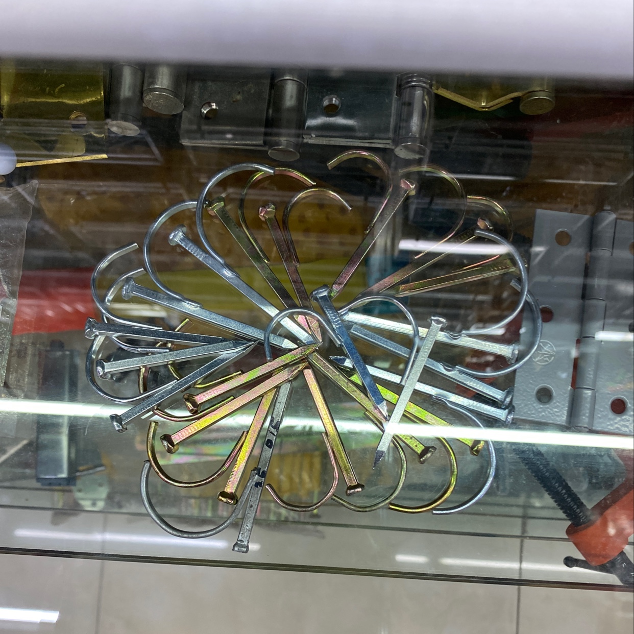 Yiwu quality hooks and nails