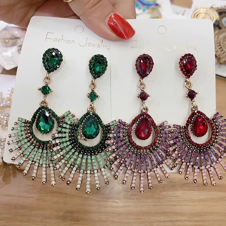 Dongdaemun, South Korea's fashionable, simple and compact stud earrings 2021 new summer short and simple earrings for women 13