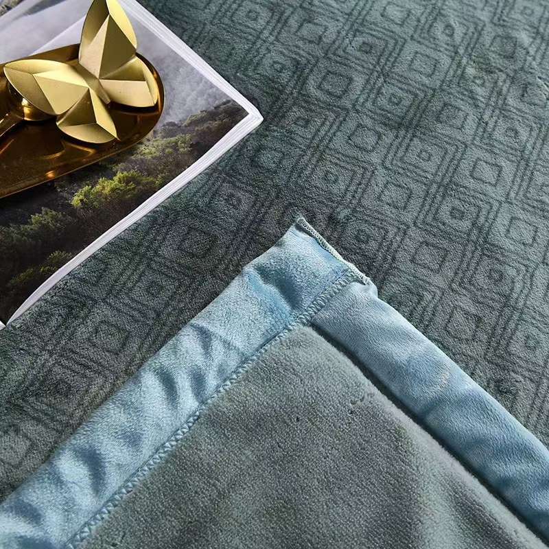 2021 new high-end export trade European and American noble blanket, double-layer Raschel Gai blanket, thickened winter gift blanket for two people Specification image
