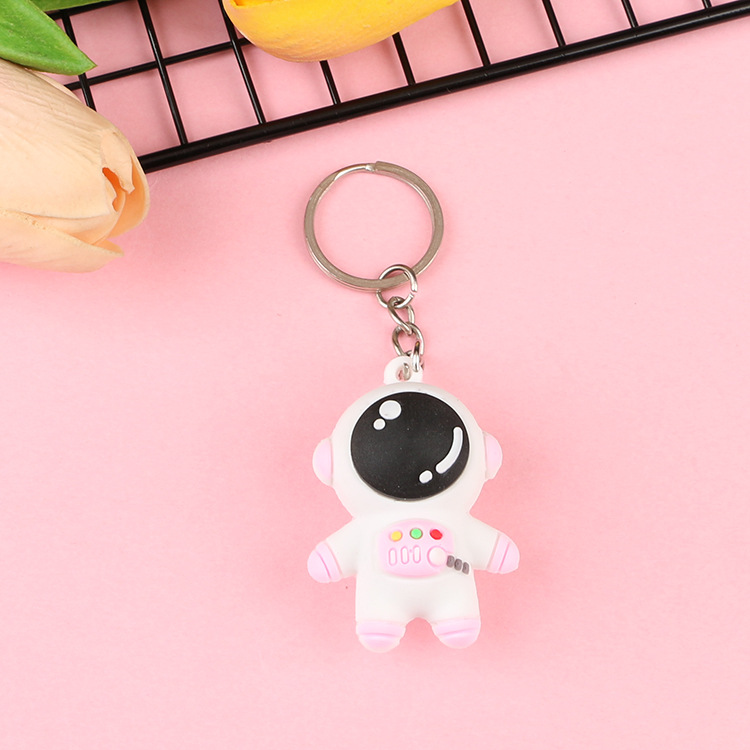 FLY534 cartoon astronaut keychain custom small gift 3D 3D keychain pendant pvc soft plastic key pendant