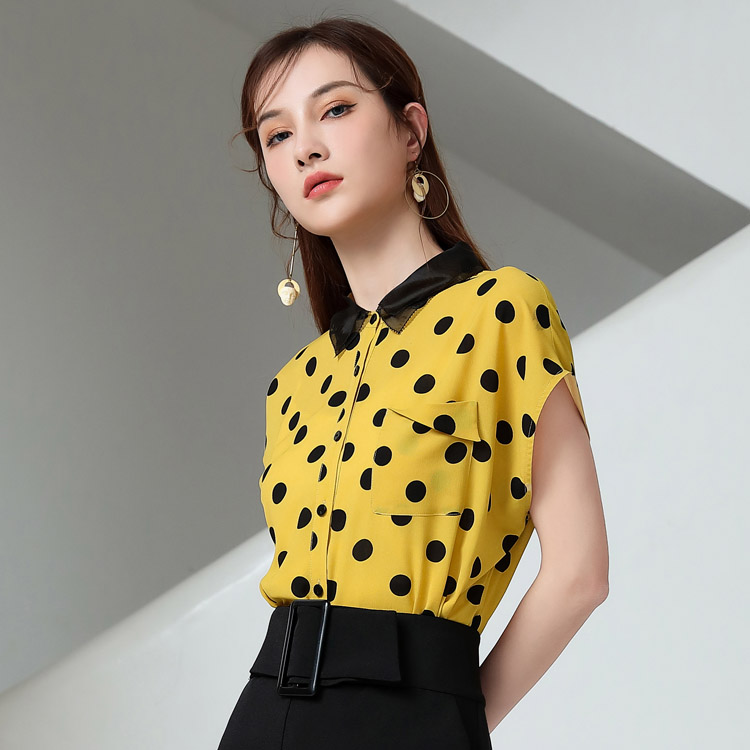 Jimmy Seo Polka dot shirt Women's 2021 Summer New short-sleeved top, slimming design, niche, thin shirt Application Scenario