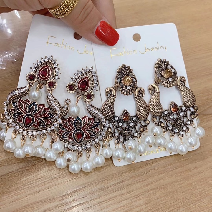 Dongdaemun, South Korea's fashionable, simple and compact stud earrings 2021 new summer short and simple earrings for women 8