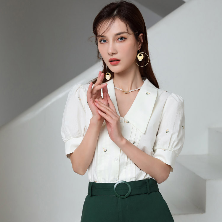 Jimmy Seio Summer 2021 New Commuter Shirt, Korean style, niche design, professional high-end white-collar top, short sleeve details Picture