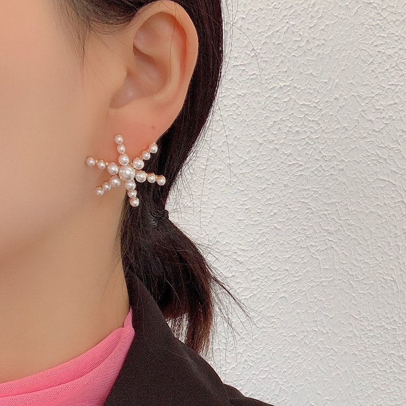 Snow pearl earrings design unique temperament elegant Christmas best-selling dazzle jewelry 019