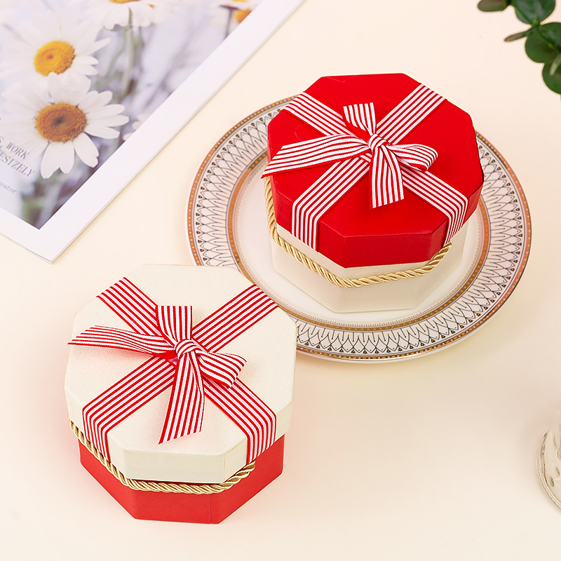 Wedding souvenir candy box, lipstick gift box, packaging box, octagonal Valentine's Day gift box, octagonal box, custom three-piece set Specification drawing