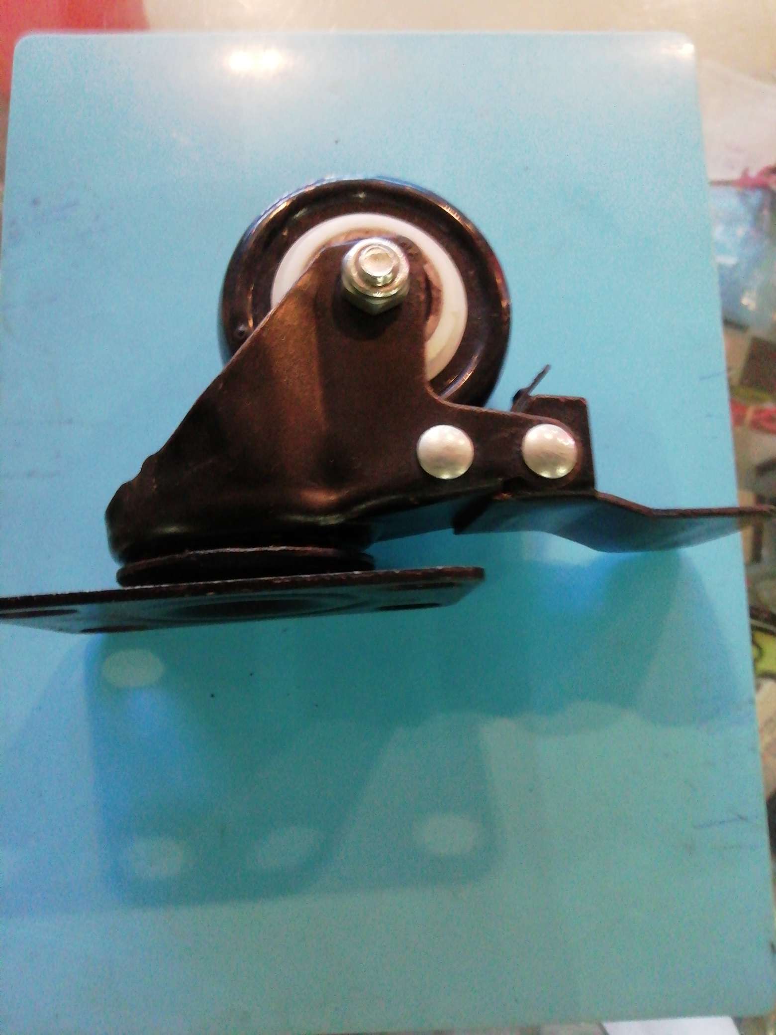 2-inch flat-bottomed gold diamond brake wheels details Picture