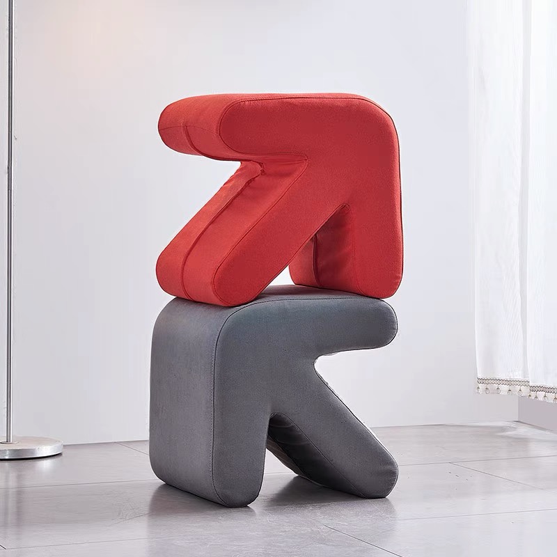 Arrow direction stool can be customized