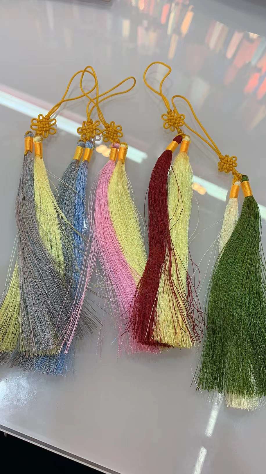 2021 new style factory direct wholesale of raw materials for Chinese knot gifts, small jade knot two-color tassels details Picture