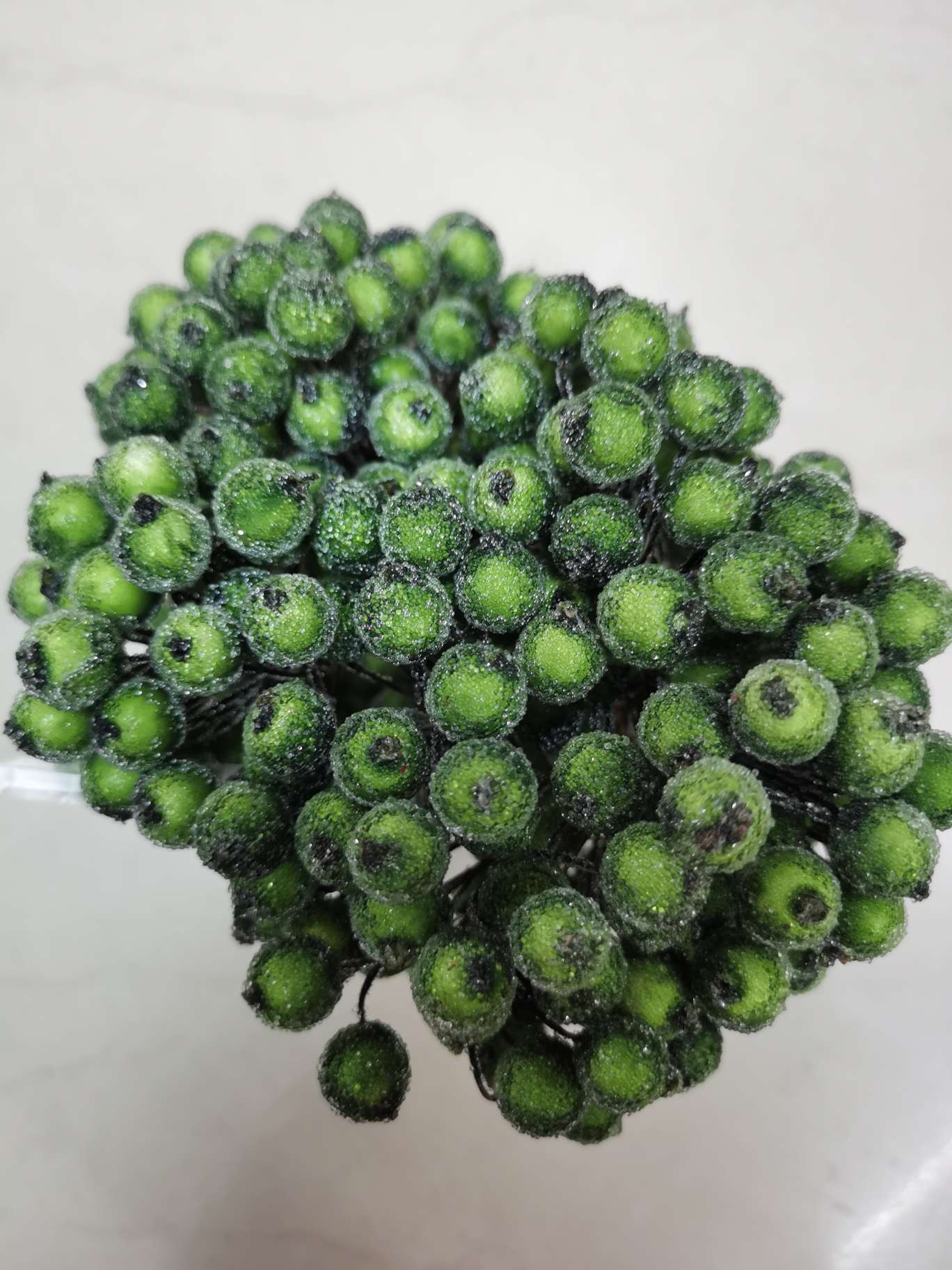 Glass fruit, military green Christmas foam fruit, glass beads, flower arrangement fruit, artificial flower details Picture