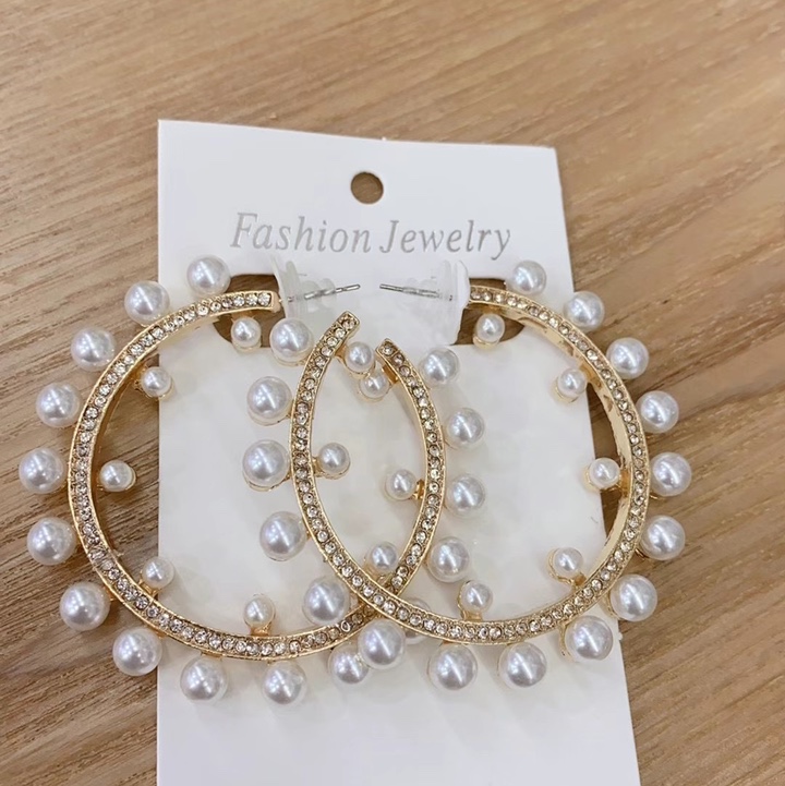 Dongdaemun, South Korea's fashionable, simple and compact stud earrings 2021 new summer short and simple earrings for women 11