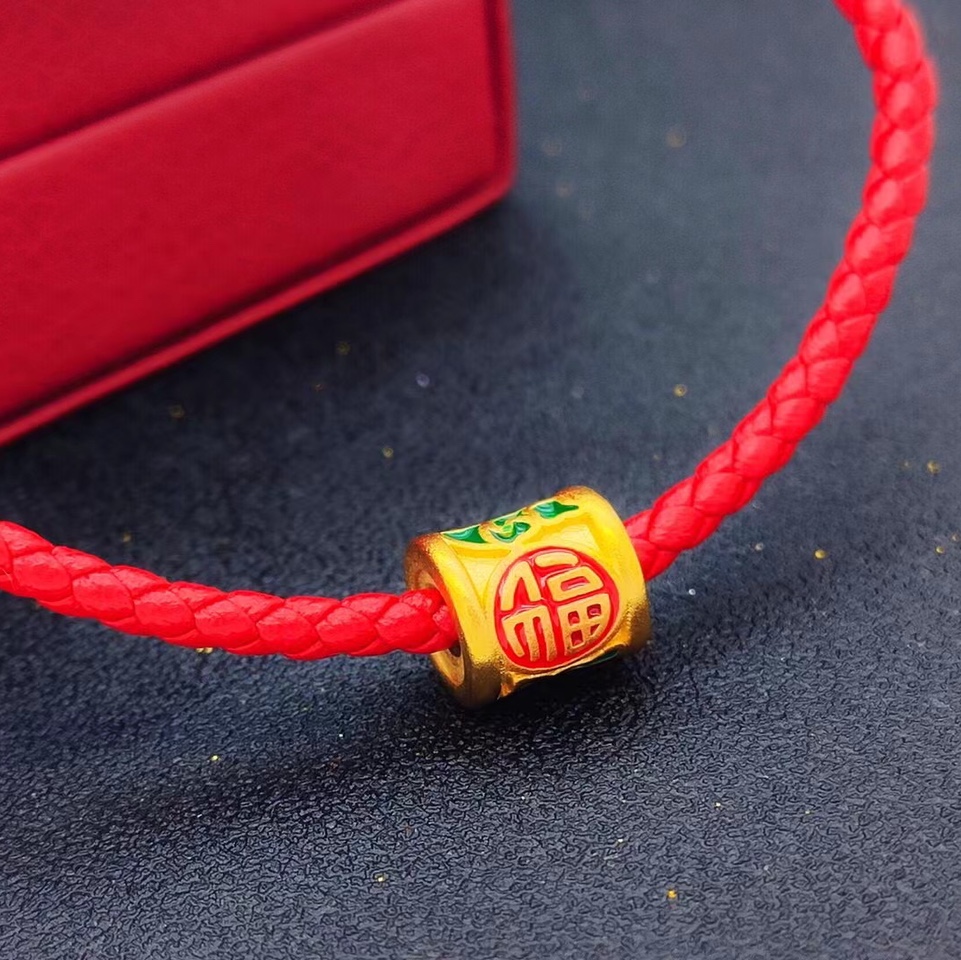 Lotus Blessings bucket bead accessories, bracelets and necklaces look good together full figure