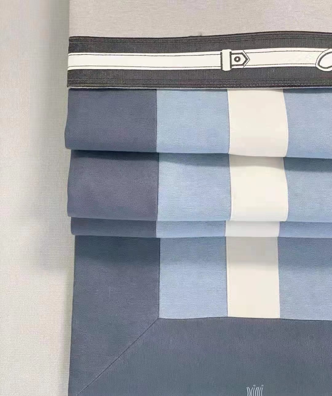 For other styles of custom-made Roman curtains for children, please contact us by phone Application Scenario