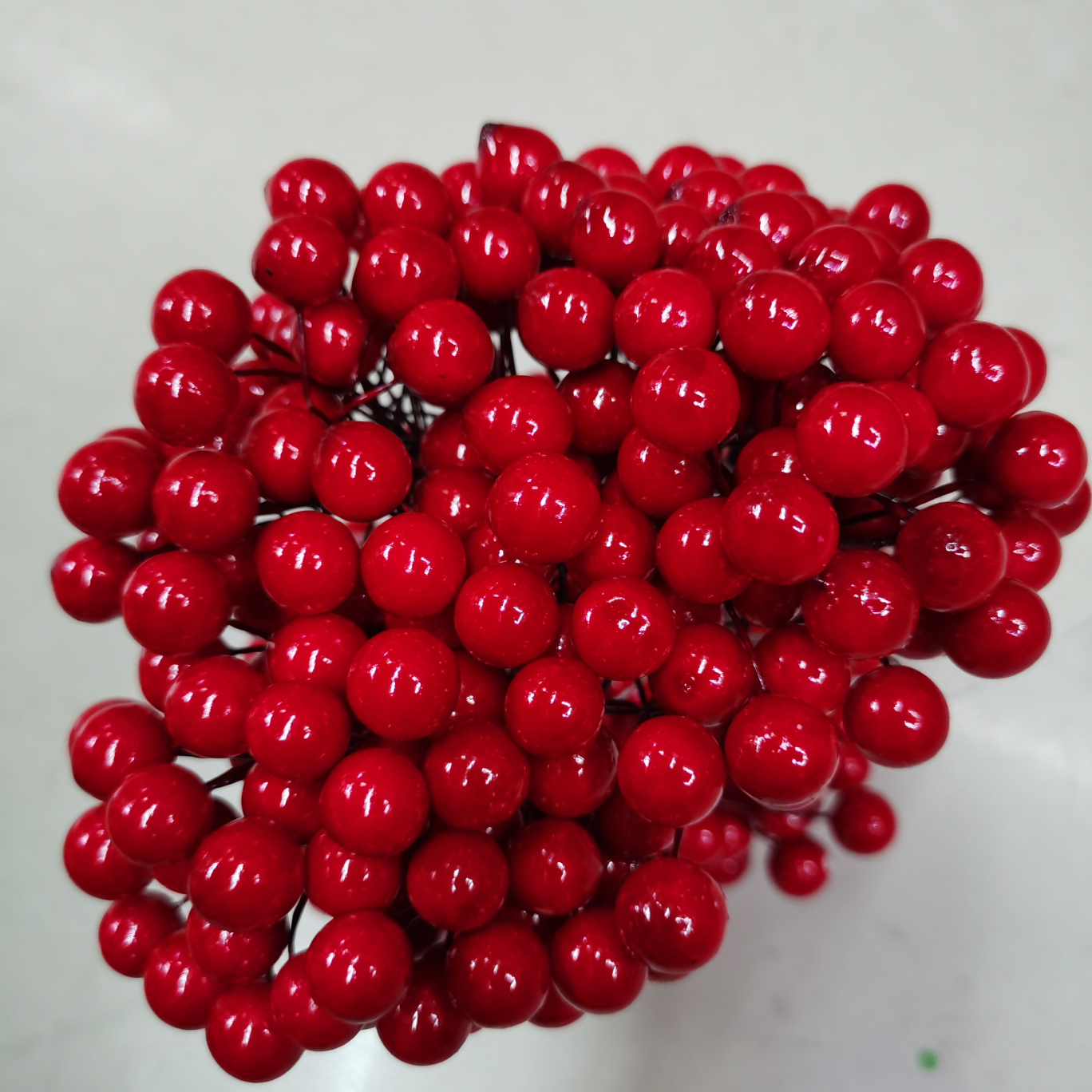 Bald-headed fruit, big red foam fruit, polystyrene fruit, artificial flower, artificial flower