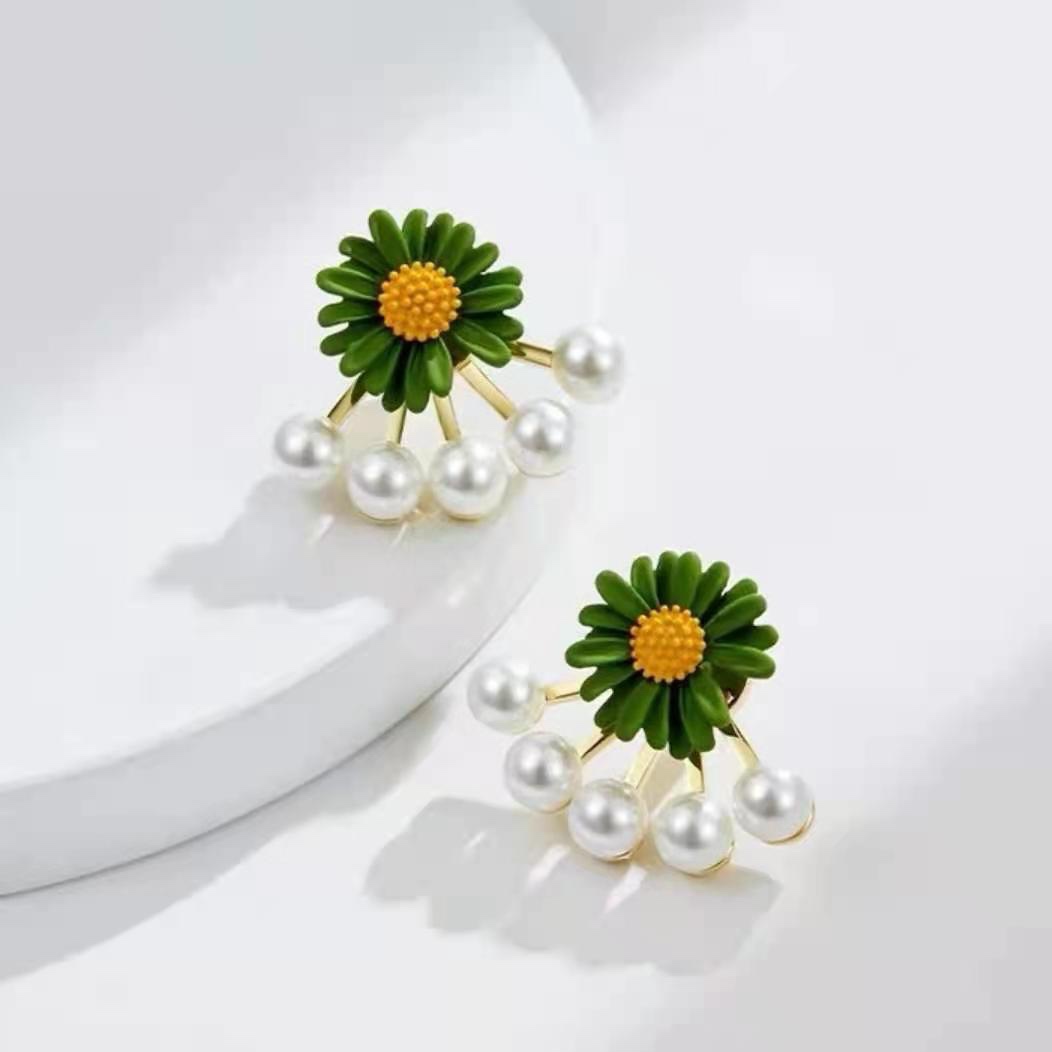 Sunflower bead earrings