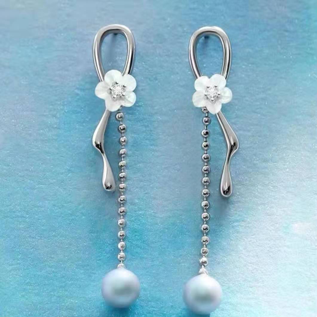 Fashion long hanging beaded earrings
