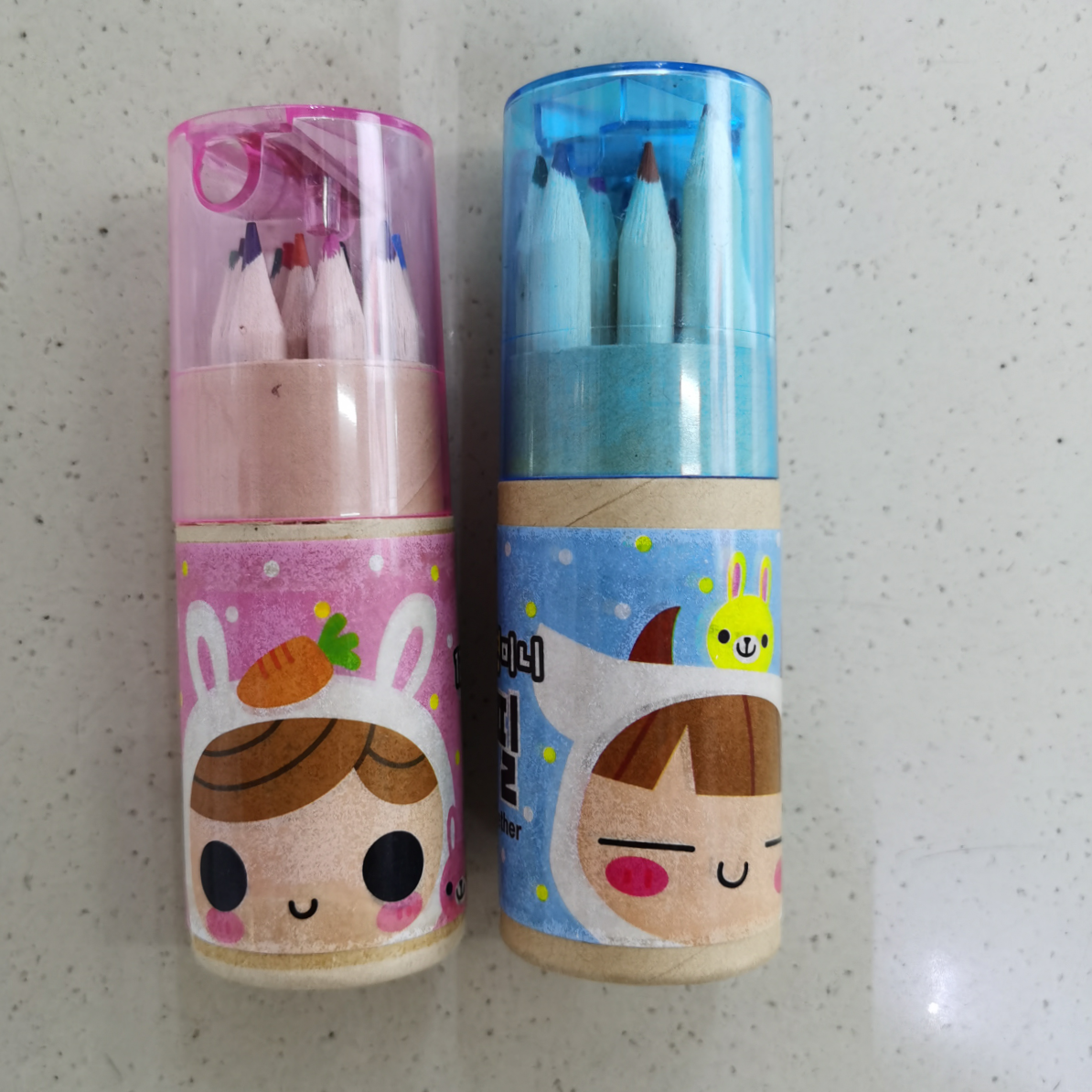 3.5英寸—12色彩笔贴纸.纸筒卷笔刀两款图混装