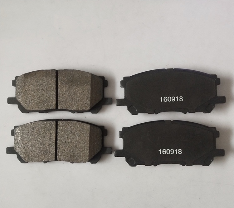 Brake pads 04465-48080 are suitable for Toyota vehicles Item Picture
