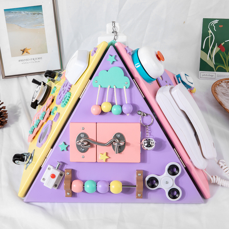 Yiwu Good Goods Cross-border Montessori Teaching AIDS, Early Education Intelligence Lock-picking toys, Baby Montessori Tabletop Games, Busy Board c1-1504 Application Scenario