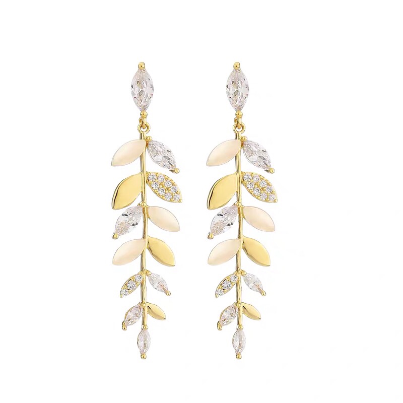 Vintage Hong Kong style elegance New fashion sweet holiday earrings