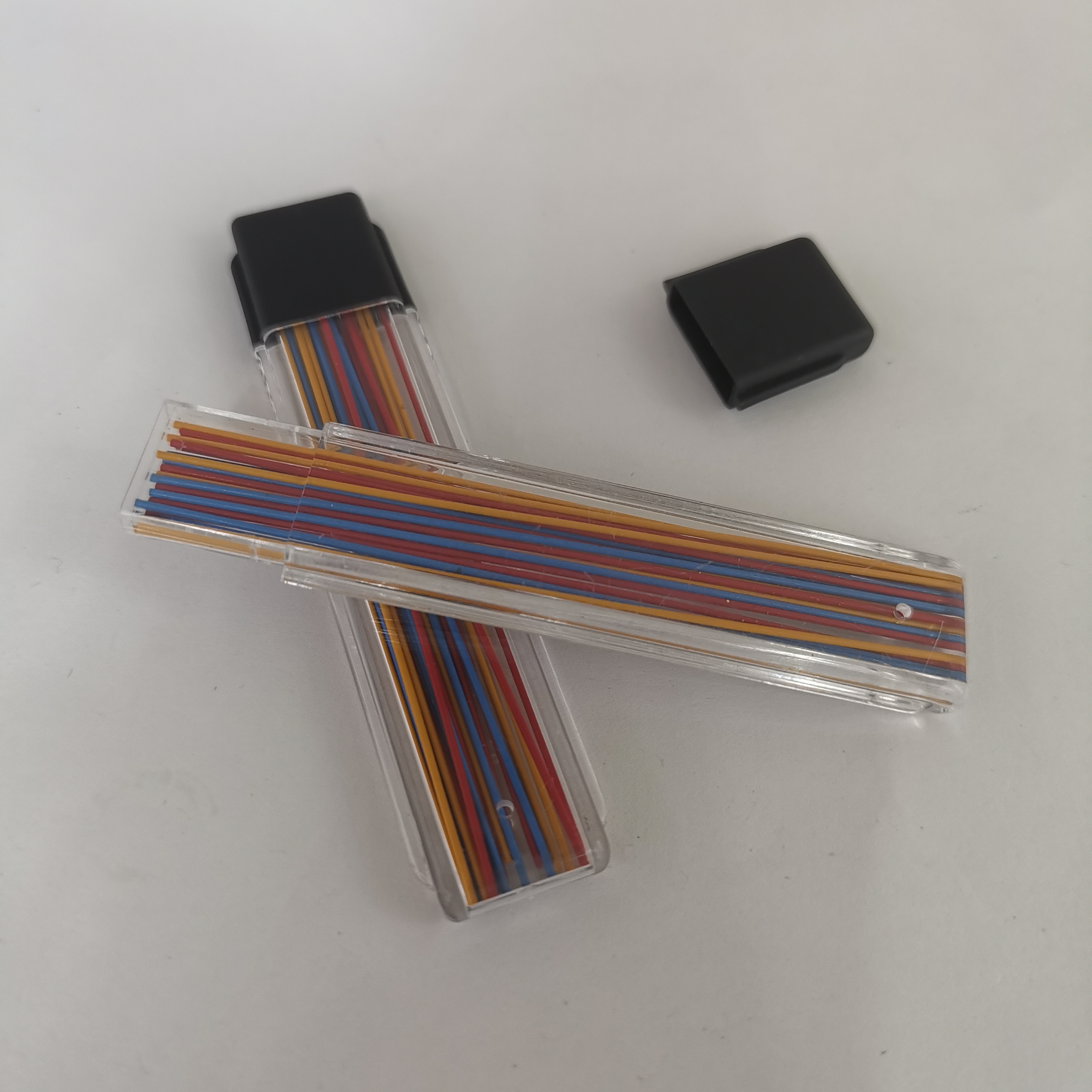New Moon Stationery Store's colored pencil leads, usually 6 colors, customizable colors available!
