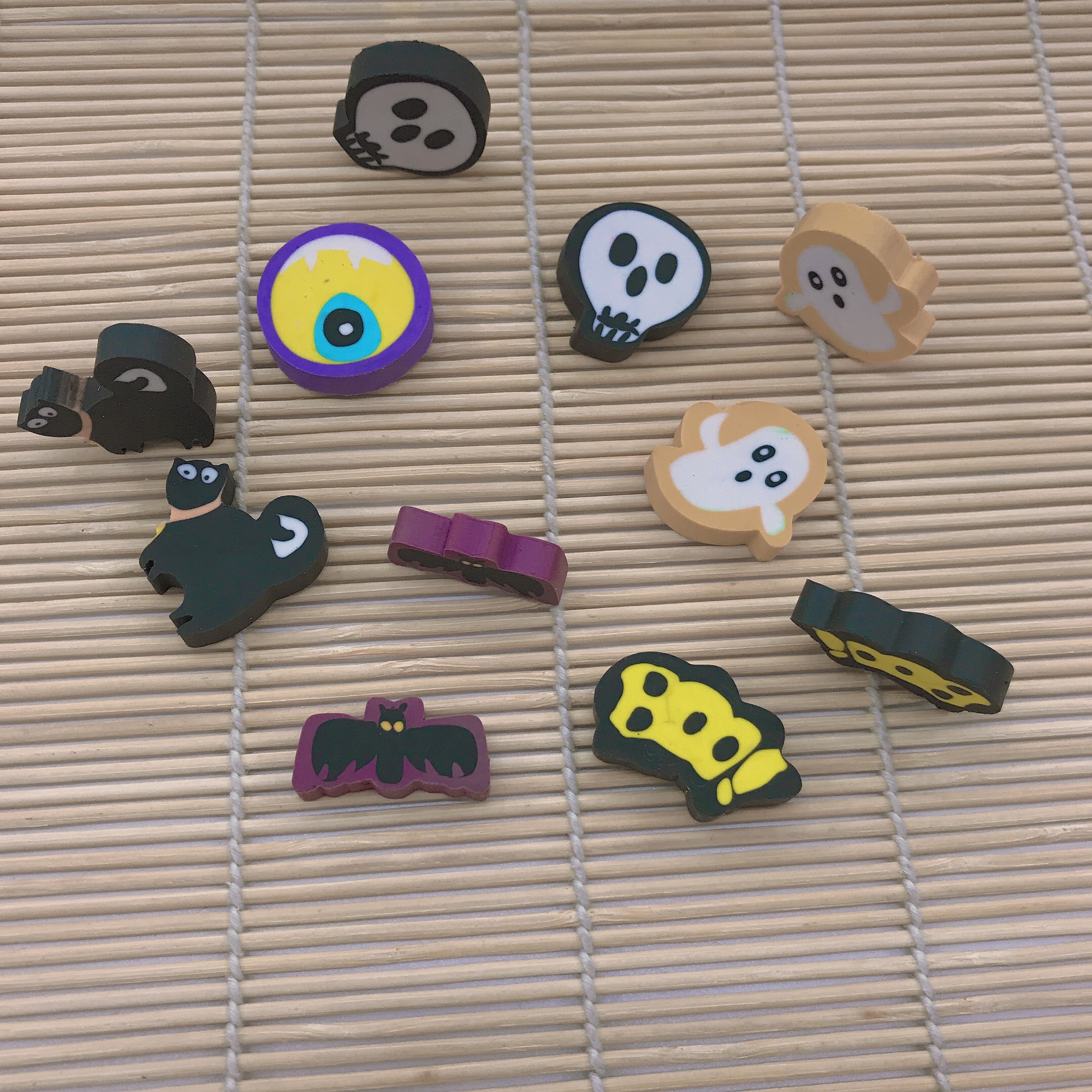 万圣节多色挤出环保橡皮擦 款式多 大小厚薄都可以定制散装包装详情1