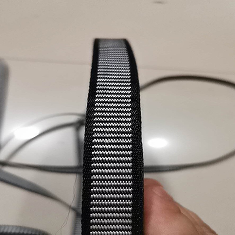 1.6 Black and white striped webbing Polyester plus polypropylene skin helmet webbing Helmet strap: 3#
