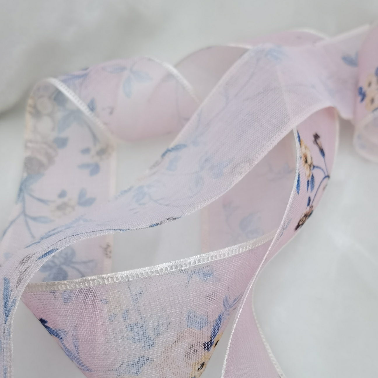 Lace, DIY, Christmas, toys, clothing, crafts, festive, accessories, stationery, cards, packaging, all kinds of factory products can be attached to Esa