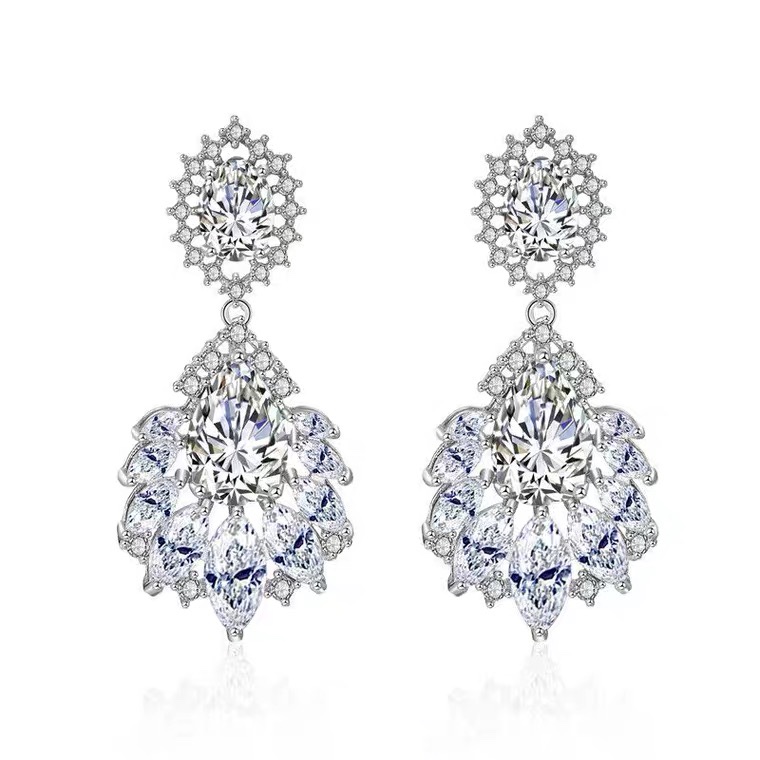 Full zirconium pear earrings