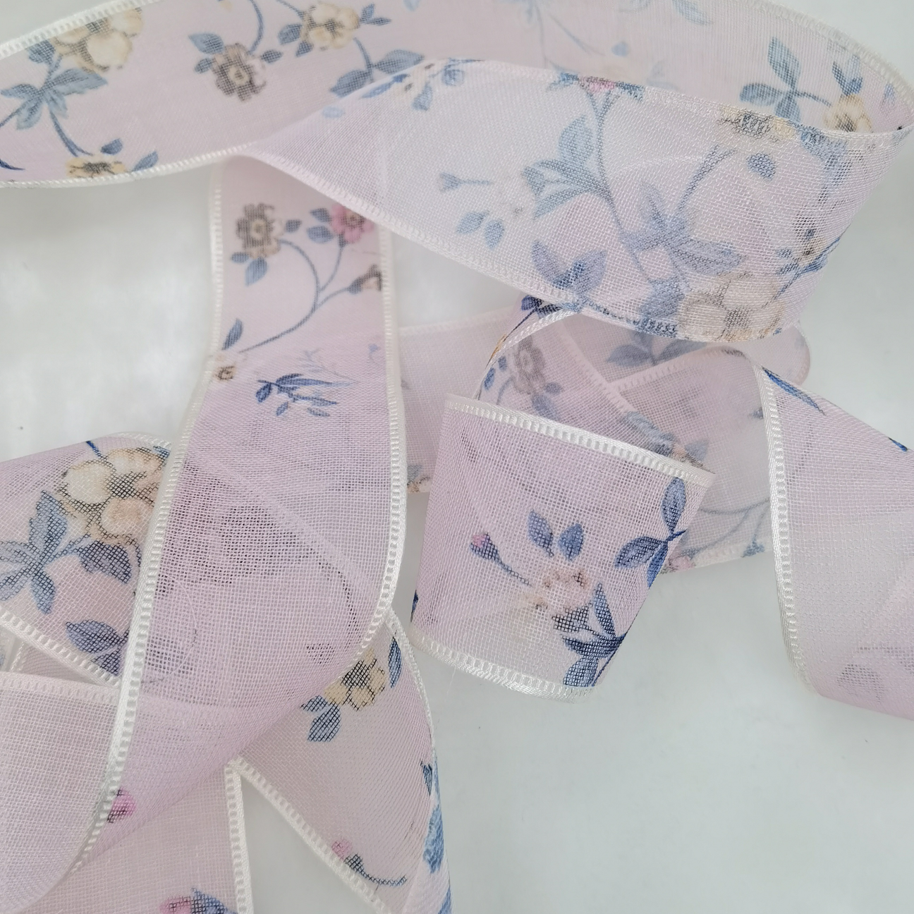 Lace, DIY, Christmas, toys, clothing, crafts, festive, accessories, stationery, cards, packaging, all kinds of factory products can be equipped with Esr