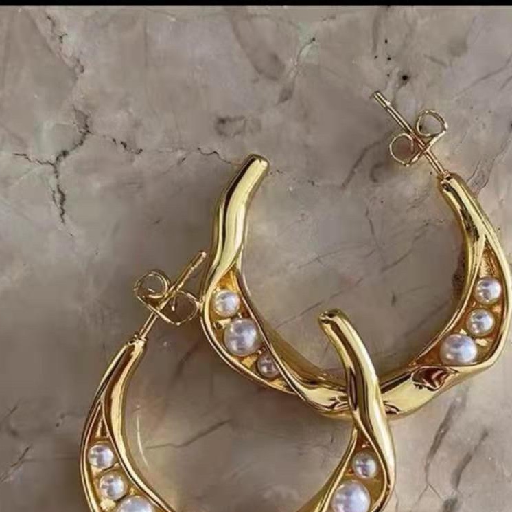 Fashion earring beads