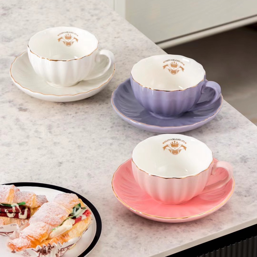 The same style of home macaron ceramic coffee cups and saucers as those on Douyin, trendy Korean water utensils, water bottles, pumpkin-shaped cups and saucers