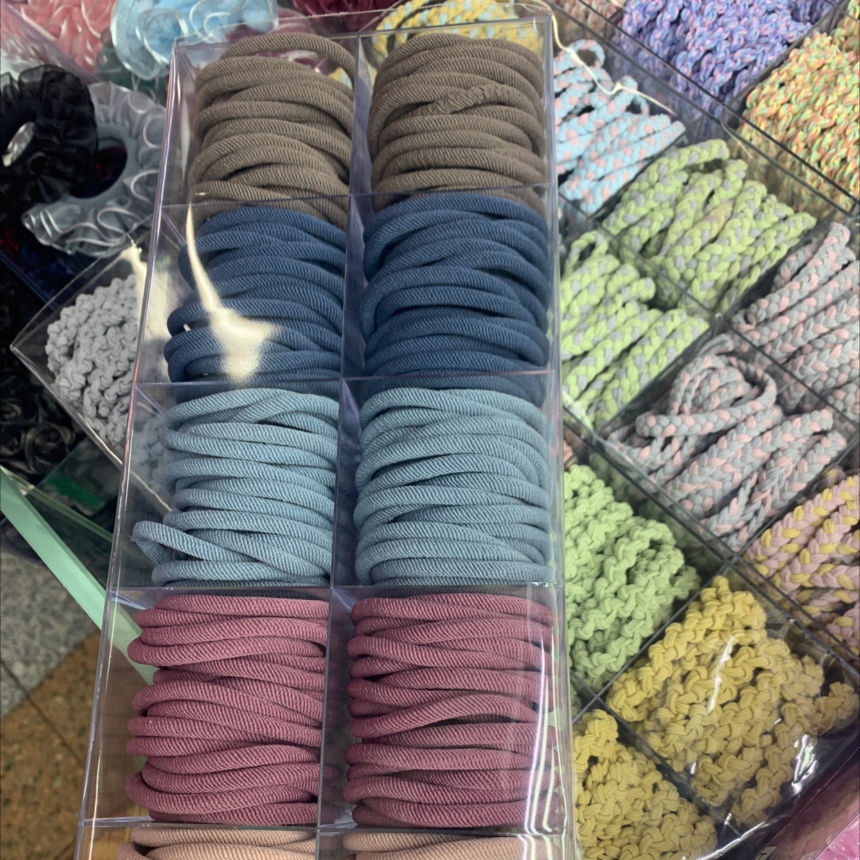 Monochrome Leather Band Color, High Quality: High Quality, Color Scrunchie Head Rope