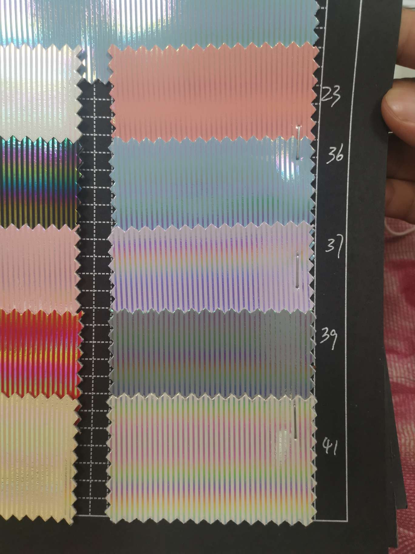 0.9/8091幻彩花厂家直销热销新款  皮革大量现货高中低档箱包沙发鞋材面料细节图