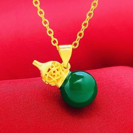 Xiangyun gourd Malay jade pendant