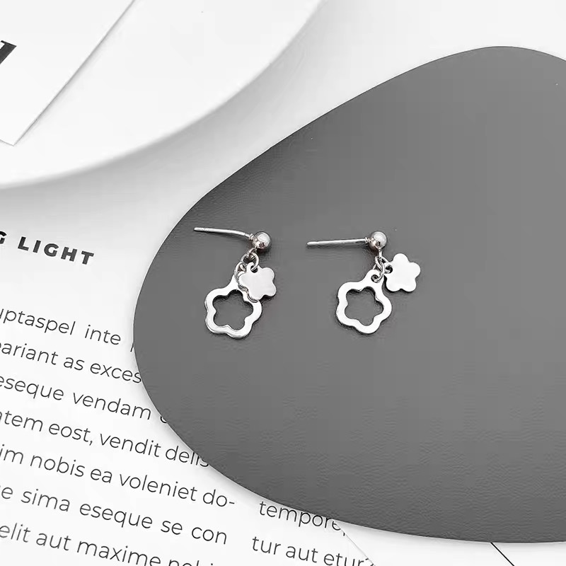 Korean fashionable and elegant Internet celebrity high-end small summer sweet and girlish stud earrings details Picture