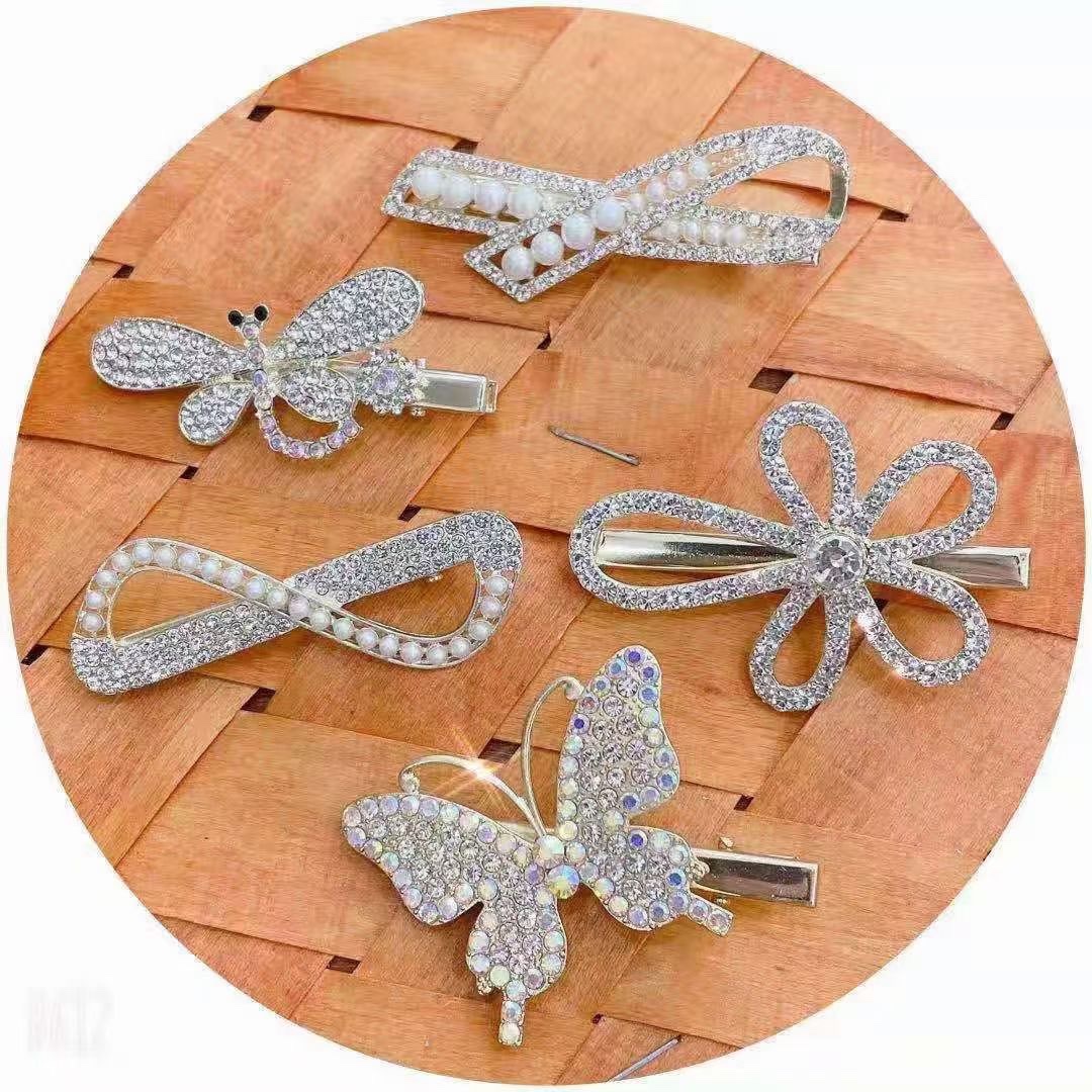 Simple and elegant water diamond mom hair clip, back head one-line clip headwear. Simple and elegant water diamond mom hair clip, retro bangs clip, edge clip, exquisite top clip, back head one-line clip headwear