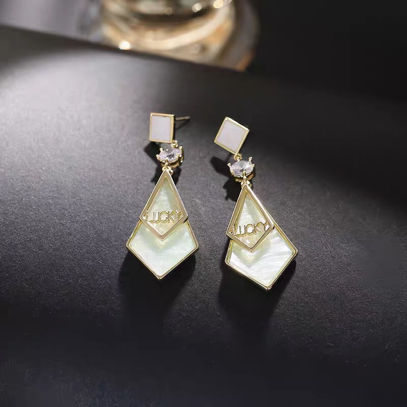Noble creative design sense fashion hipster niche design delicate earrings