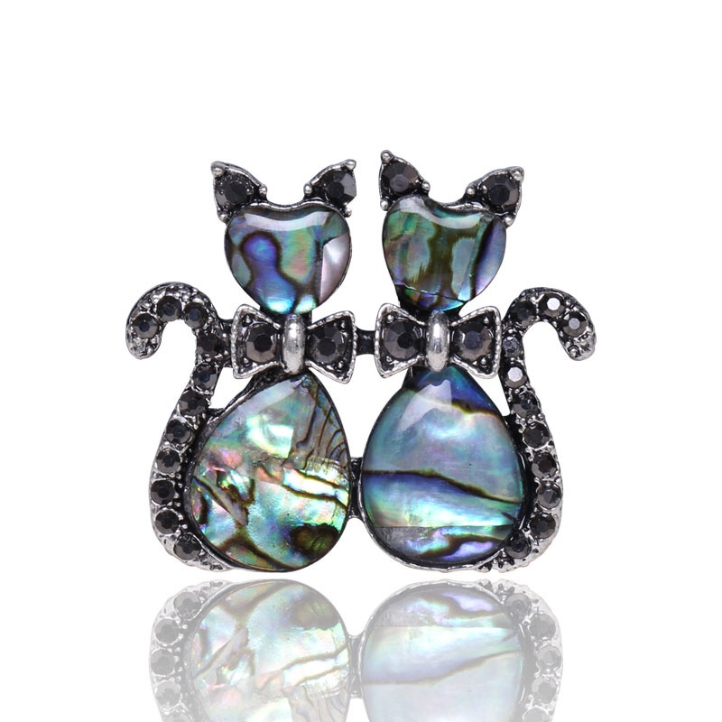 Korean version retro abalone shell shell cat brooch temperament animal pin corsage jewelry