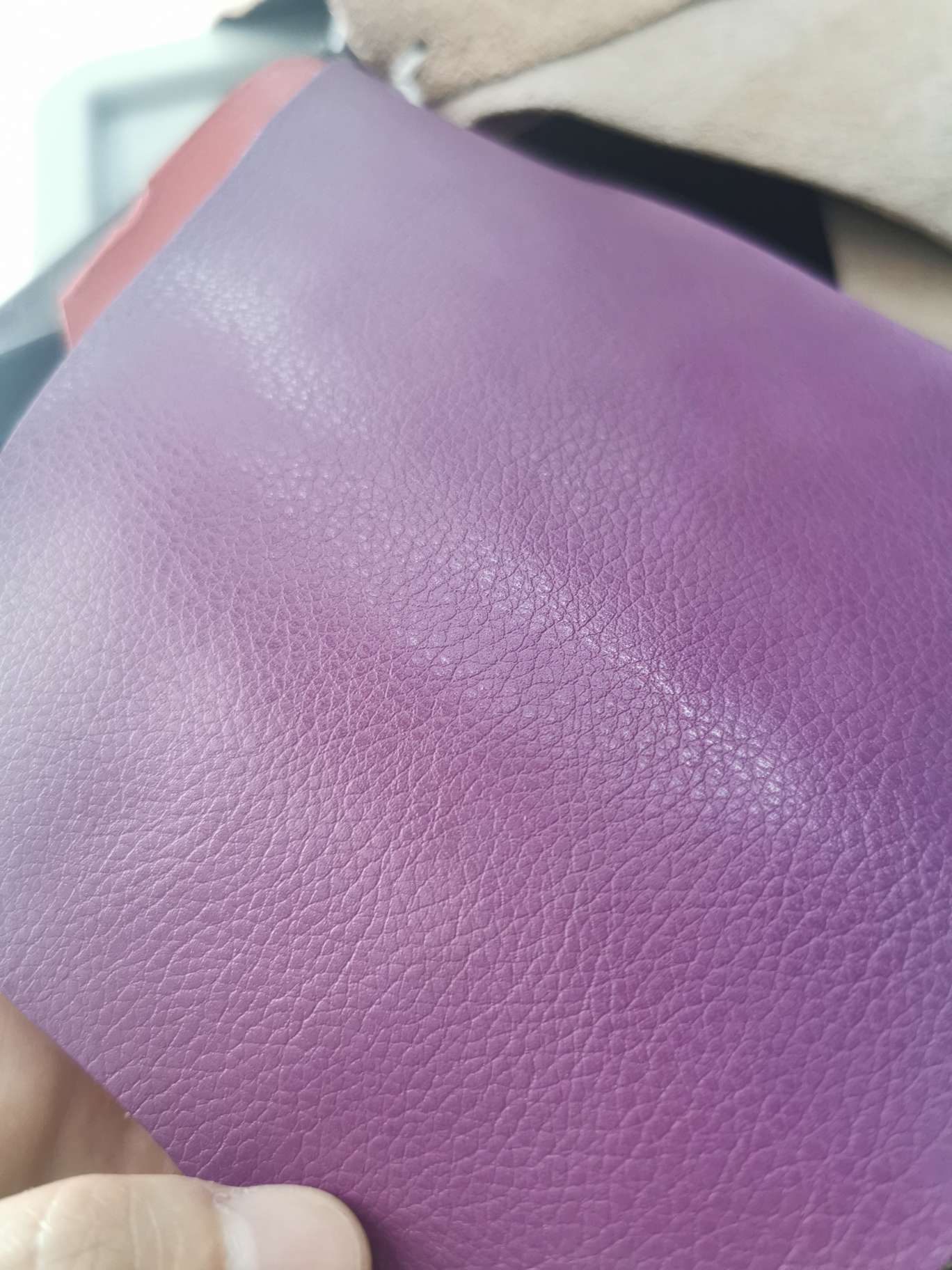 Purple small lychees with two layers of cowhide skin detail image 3