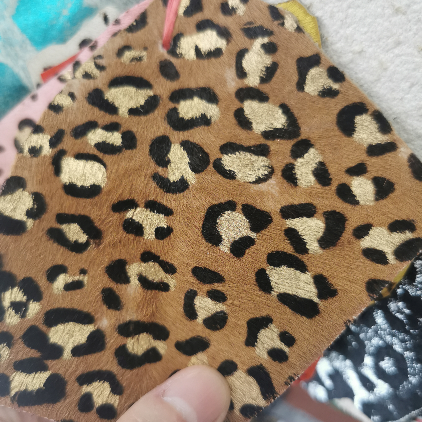 马毛棕色烫金小豹纹