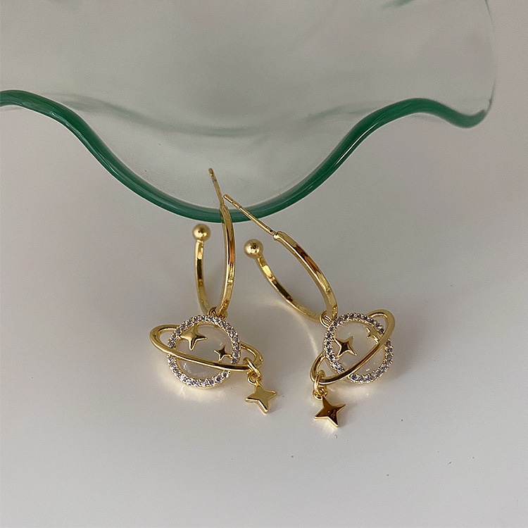 Micro-inlaid zircon planet earrings, exquisite full marks.