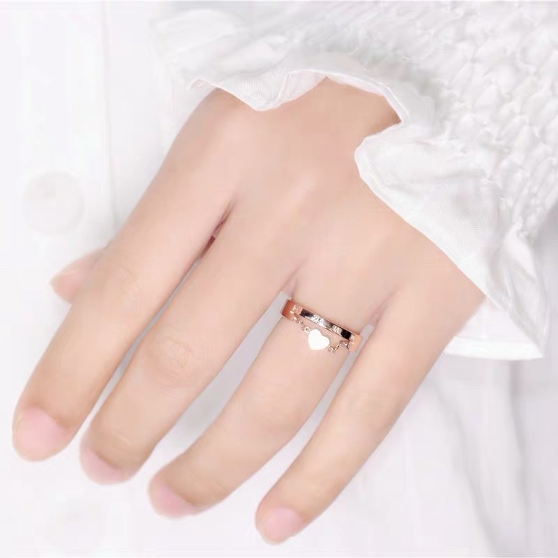 Stainless steel heart-shaped ring, simple, fashionable and elegant index finger ring, Jieya steel jewelry Application Scenario