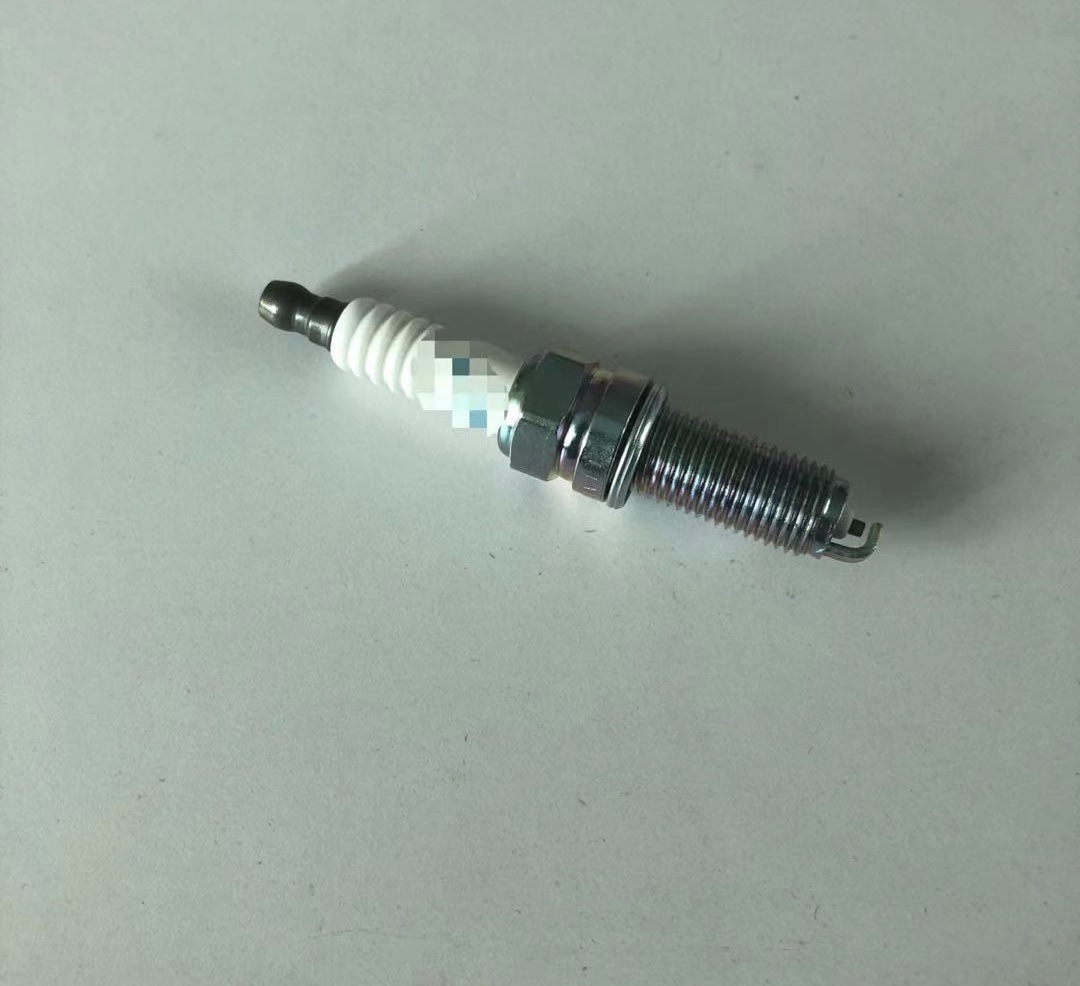 Spark plug 18843-10062 is suitable for modern automobiles Item Picture