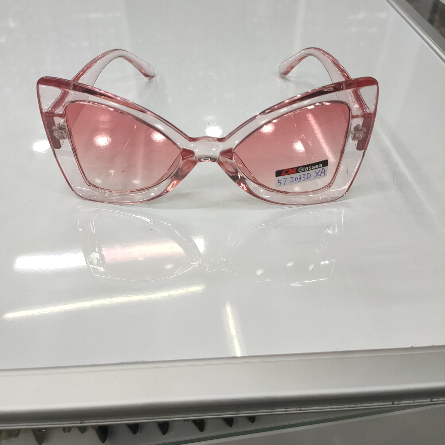 墨镜太阳镜外贸时尚新品彩色镜框女款粉色透明