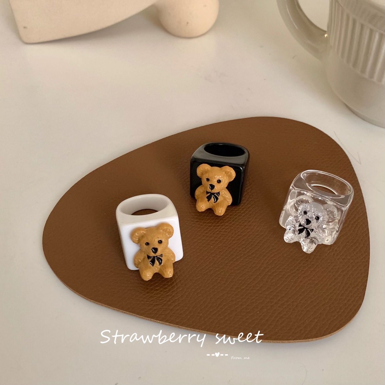 Japanese and Korean open vintage love ring female Instagram niche design metal high fashion personality index finger ring cute cartoon thumbnail