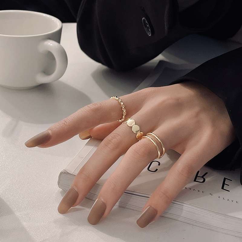 A high-end three-piece set of ring, a niche design for women, fashionable and individual, trendy on Instagram, with a plain ring opening and a cool index finger style details Picture