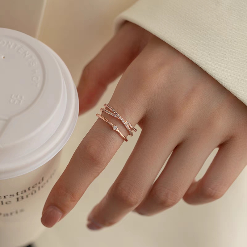 An open ring for women, a fashionable and individualistic stacked index finger ring, a new trendy Japanese light luxury decoration that can be adjusted Application Scenario